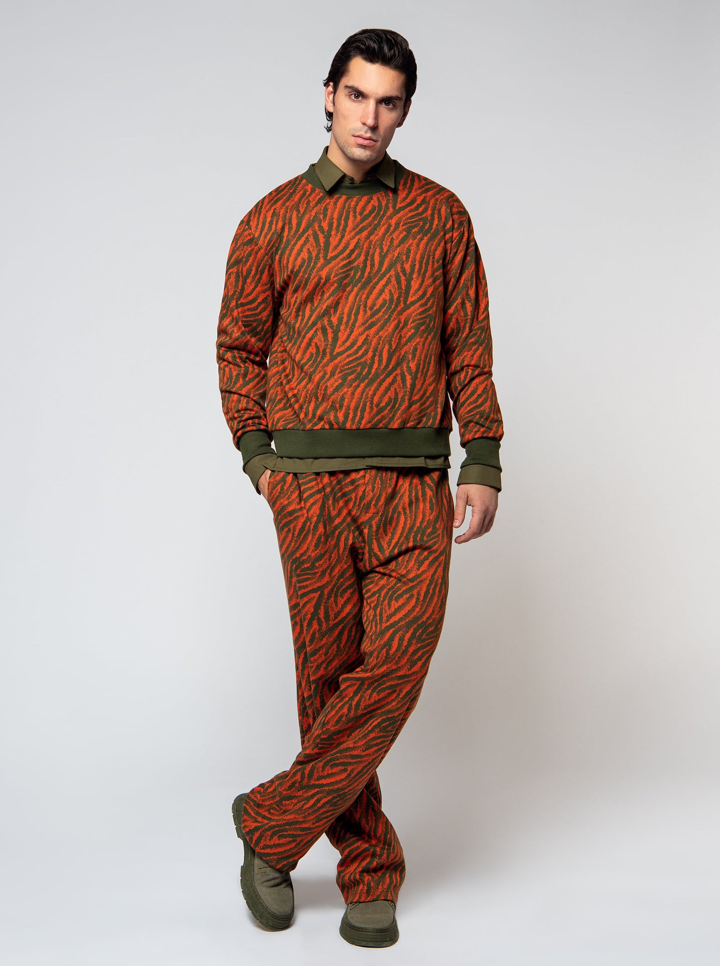 cotton pants in zebra jacquard motif