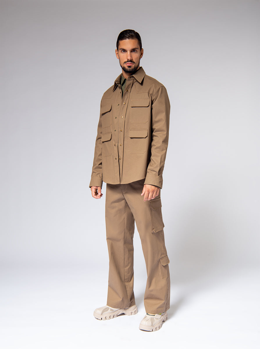 camel cargo pants in pure cotton waterproof with three pockets