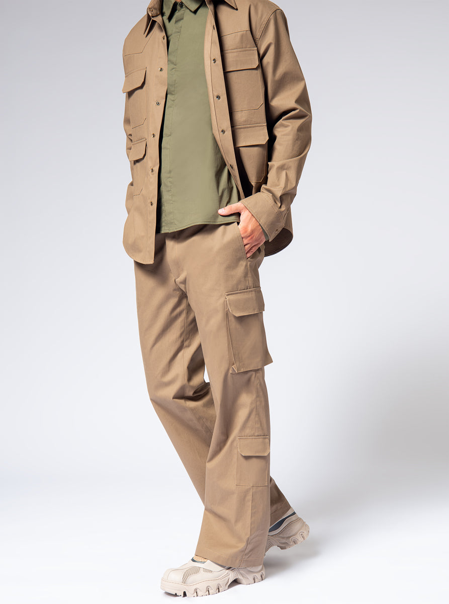 camel cargo pants in pure cotton waterproof with three pockets