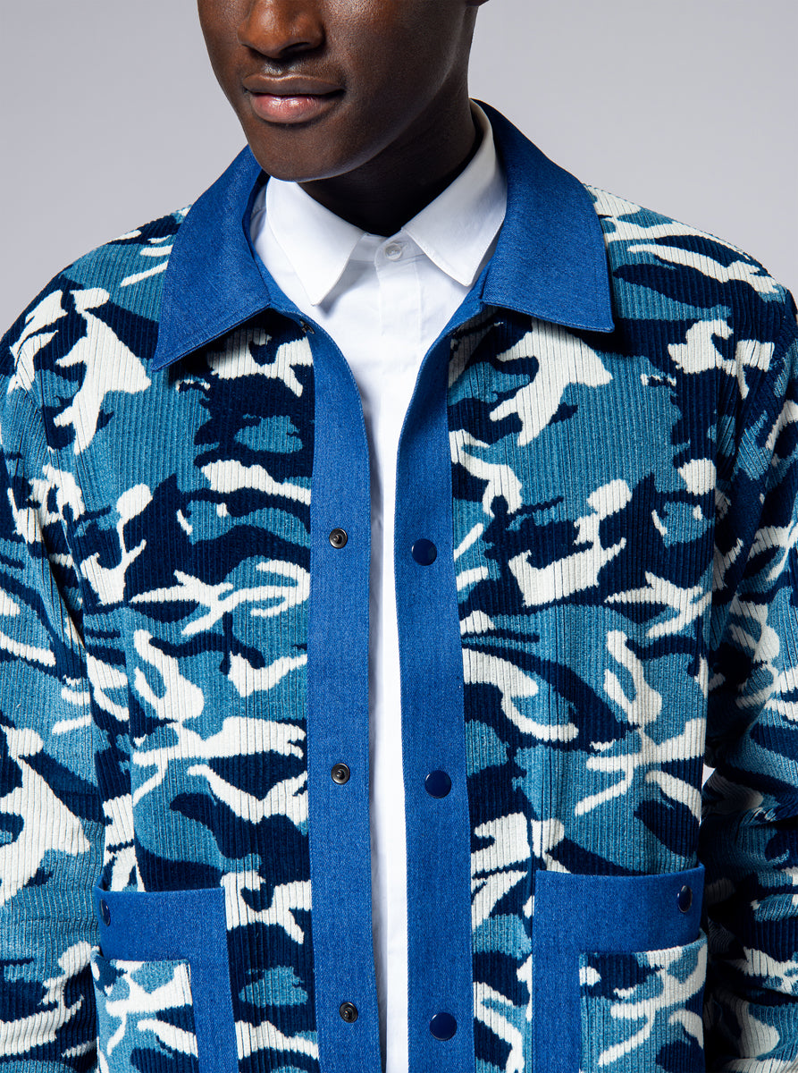 overshirt in camouflage printed cotton velvet cord with jeans details